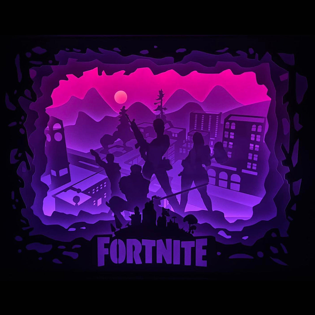 Fortnite, Epic Games, battle royale, jeu vidéo culte, skin Fortnite, Jonesy, Peely, univers coloré, construction, mode créatif, Fortnite Chapter 5, Victory Royale, carte Fortnite, danse Fortnite, emote, armes Fortnite, univers cartoon, jeu multijoueur, jeu en ligne, tableau lumineux, lightbox, shadowbox, cadre lumineux, papier découpé, art lumineux, décoration murale, idée cadeau gamer, déco geek, cadeau fan Fortnite