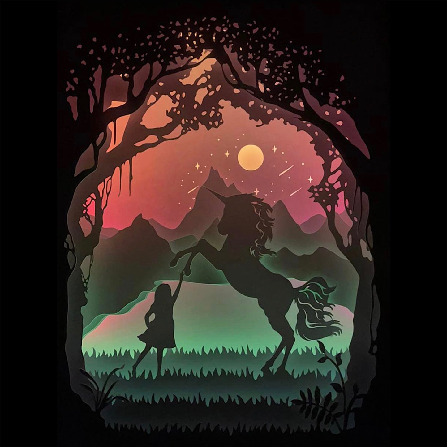 licorne, unicorn, petite fille, enfant et licorne, univers féerique, créature magique, amitié enfant et licorne, conte de fées, monde enchanté, arc-en-ciel, rêve d’enfant, décoration chambre fille, tableau lumineux, lightbox, shadowbox, cadre lumineux, papier découpé, art lumineux, décoration murale, idée cadeau enfant, déco féerique, cadeau magique, ambiance poétique, univers fantastique, rêve éveillé