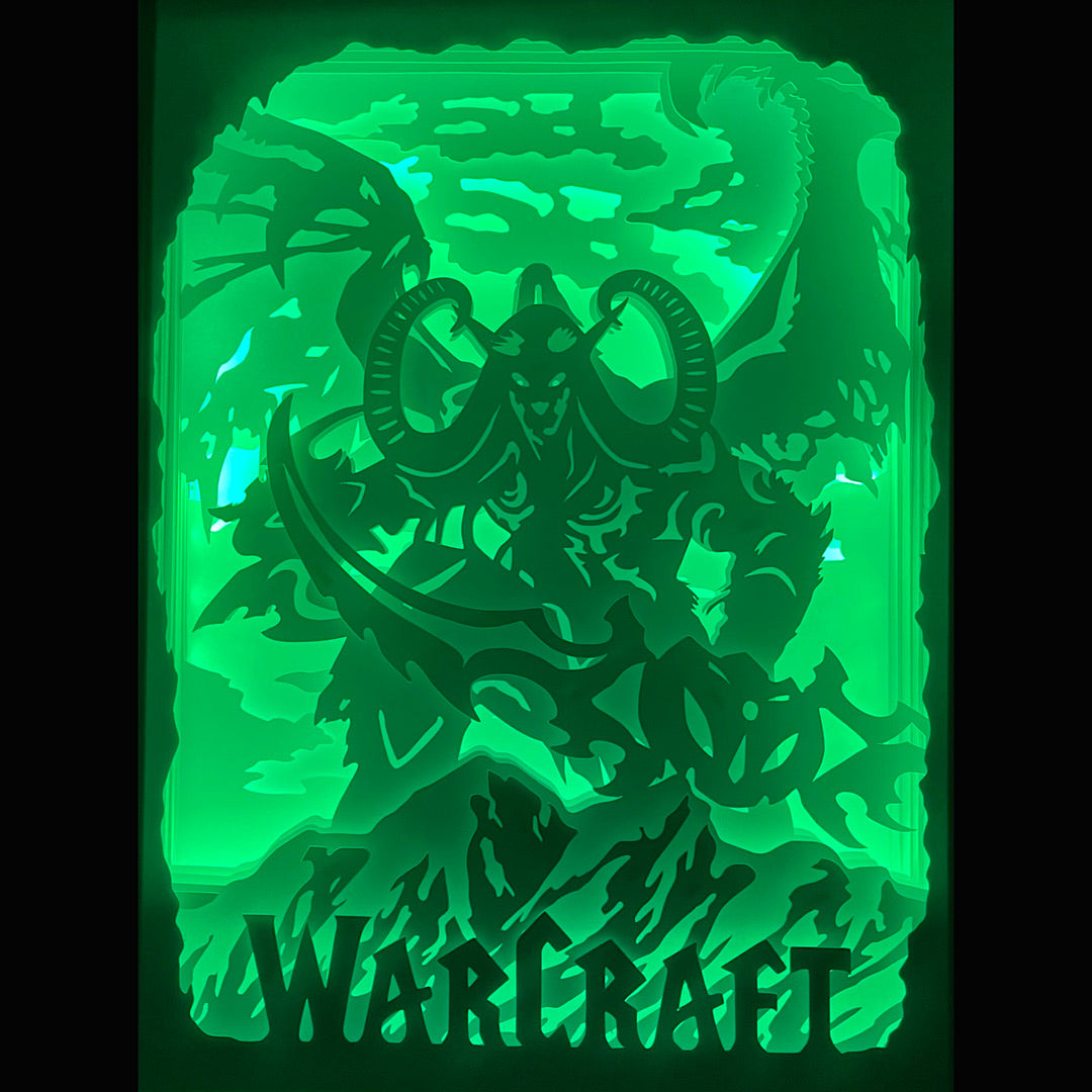 Illidan Hurlorage, Illidan Stormrage, World of Warcraft, WoW, Warcraft, Blizzard, Burning Crusade, elfe de la nuit, night elf, chasseur de démons, demon hunter, Outreterre, Black Temple, épées légendaires, glaives de guerre, univers fantastique, jeu vidéo culte, héros sombre, personnage emblématique, tableau lumineux Illidan, lightbox WoW, shadowbox Warcraft, cadre lumineux, papier découpé, décoration geek, idée cadeau gamer, déco fantasy, cadeau fan WoW