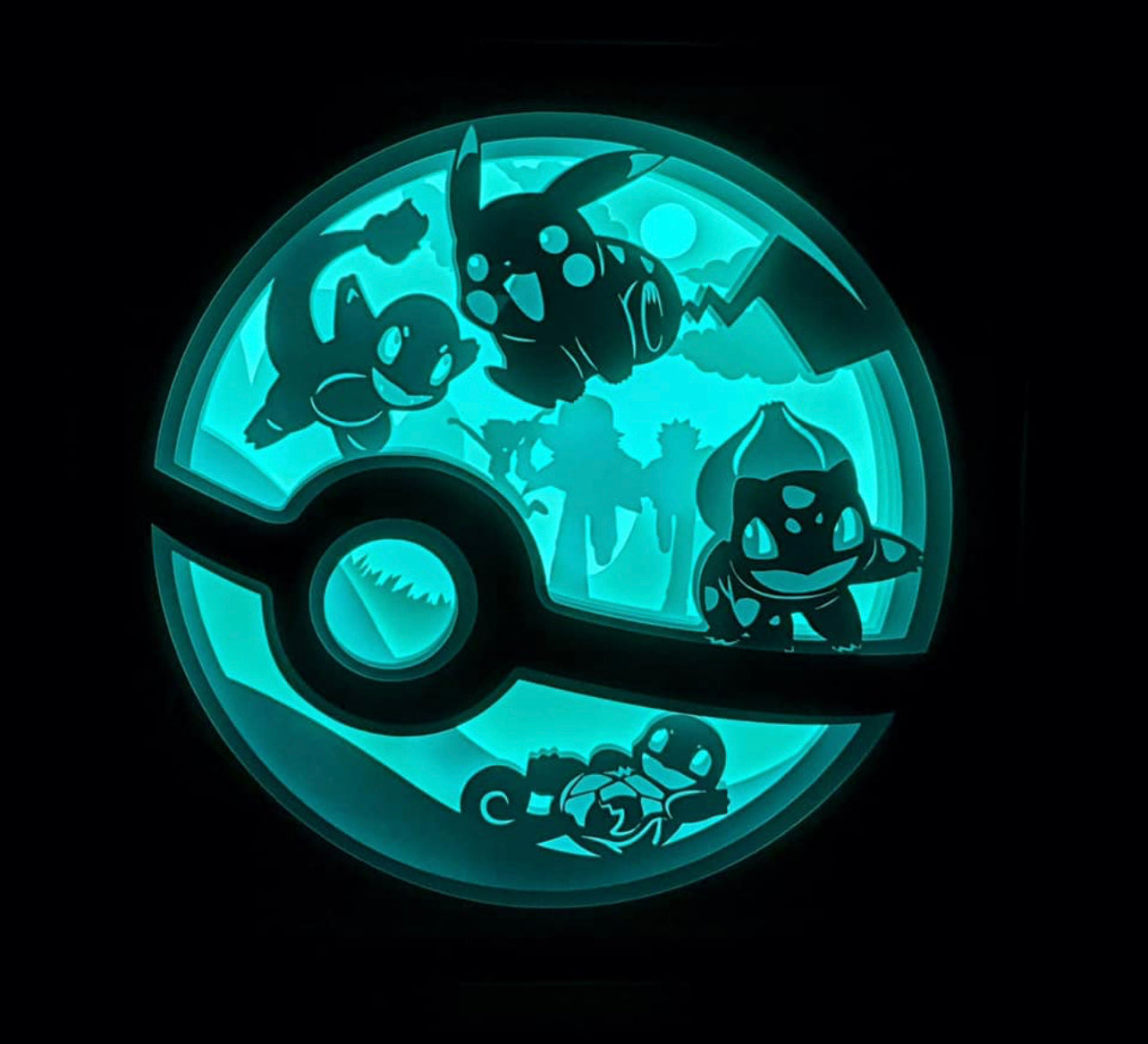 Pokémon, Pokemon, starters 1G, première génération, Kanto, Salamèche, Charmander, Reptincel, Charmeleon, Dracofeu, Charizard, Carapuce, Squirtle, Carabaffe, Wartortle, Tortank, Blastoise, Bulbizarre, Bulbasaur, Herbizarre, Ivysaur, Florizarre, Venusaur, Pikachu, pokédex, dresseur Pokémon, manga culte, anime culte, jeu vidéo Pokémon, tableau lumineux, lightbox, shadowbox, cadre lumineux, papier découpé, art lumineux, décoration murale, idée cadeau geek, cadeau fan Pokémon